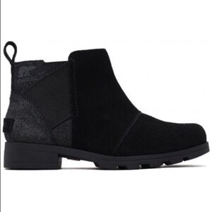NIB Sorel Youth Emelie Chelsea Boot